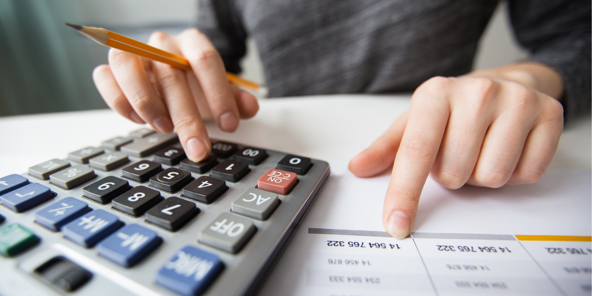 Read more about the article Why Outsourced Bookkeeping is the Smart Choice for Small Businesses